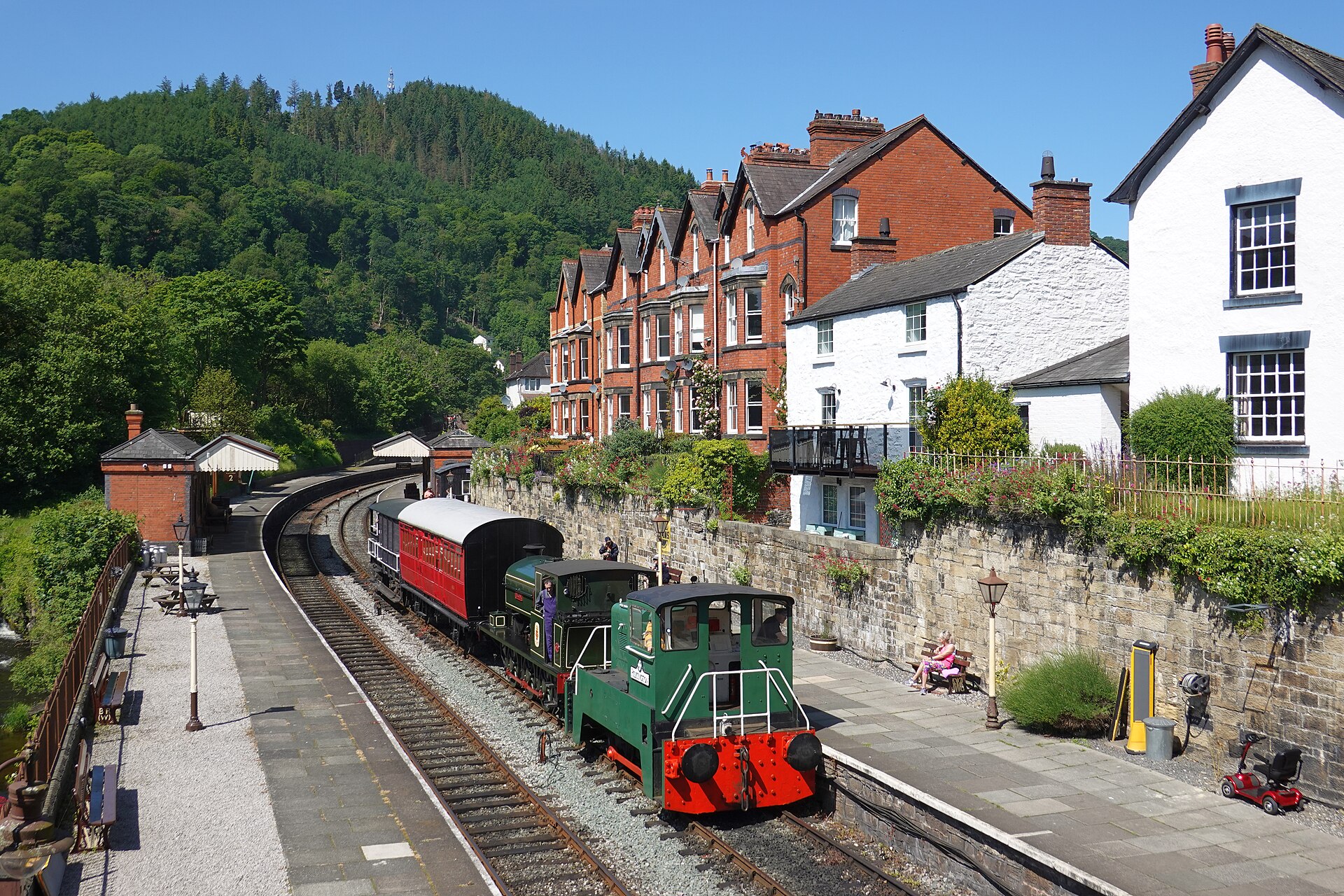 Yorkshire Engine Company 2782 Pilkington and Austin 1 5459 at Llangollen during the Llangollen Railway Diesel & Industrial Heritage Weekend 020624 — industrial site in Austin, United States
