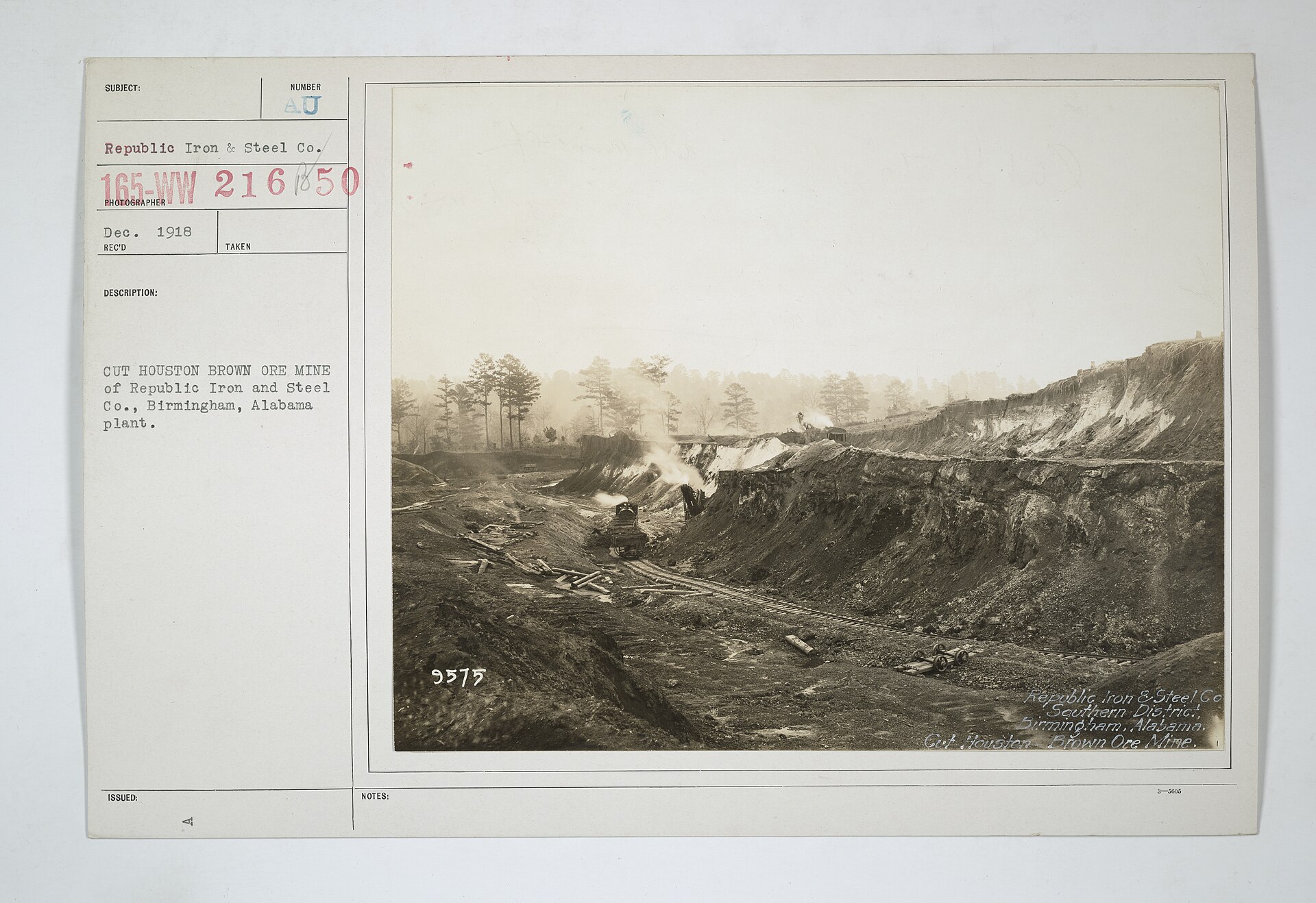 Industries of War - Metals - Steel - Republic Steel Company - Cut Houston Brown Ore Mine of Republic Iron and Steel Company, Birmingham, Alabama Plant - NARA - 45487814 — industrial site in Birmingham, United Kingdom
