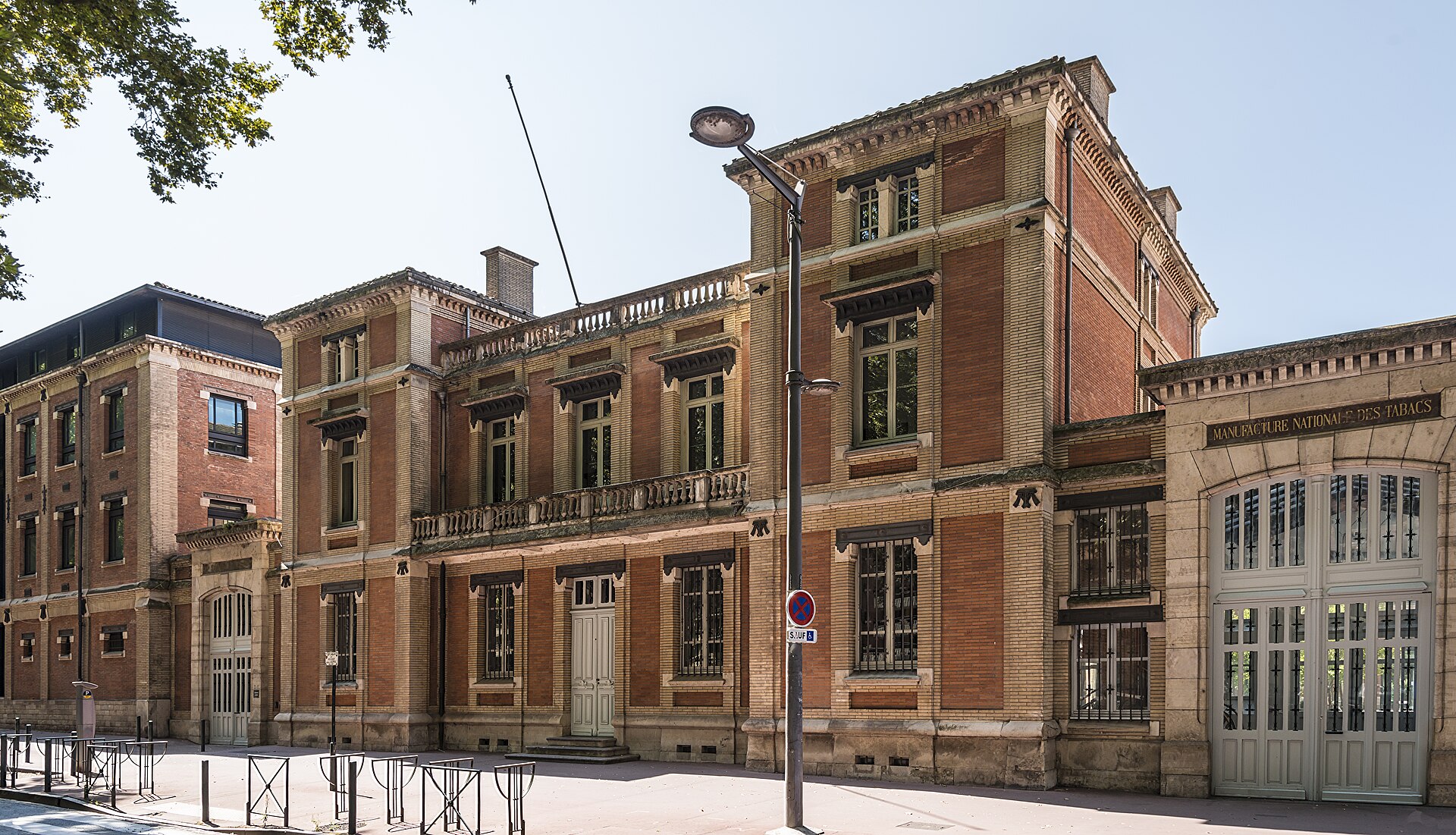 Manufacture des Tabacs (Toulouse) — industrial site in Toulouse aerospace cluster, France